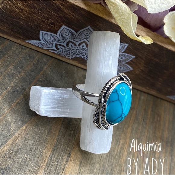 Alquimia Turquoise and Silver Ring - Picture 2 of 6